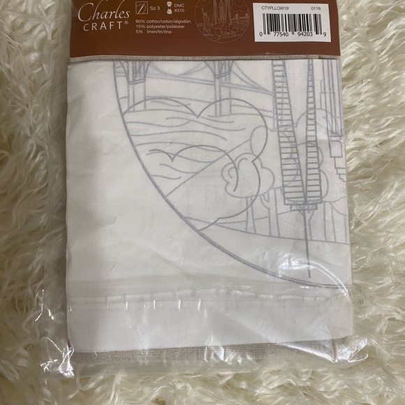 Craft kit DMC Charles Craft Cityscape Pillow Cover NYC embroider city design - Picture 2 of 2